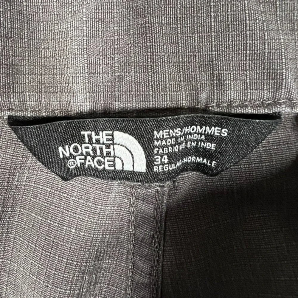 The North Face Pants Mens 34x31 Gray Ripstop Outdoor Workwear Casual Preppy Logo